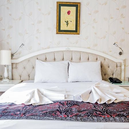 Elisa Hotel อิสตันบูล ภายนอก รูปภาพ